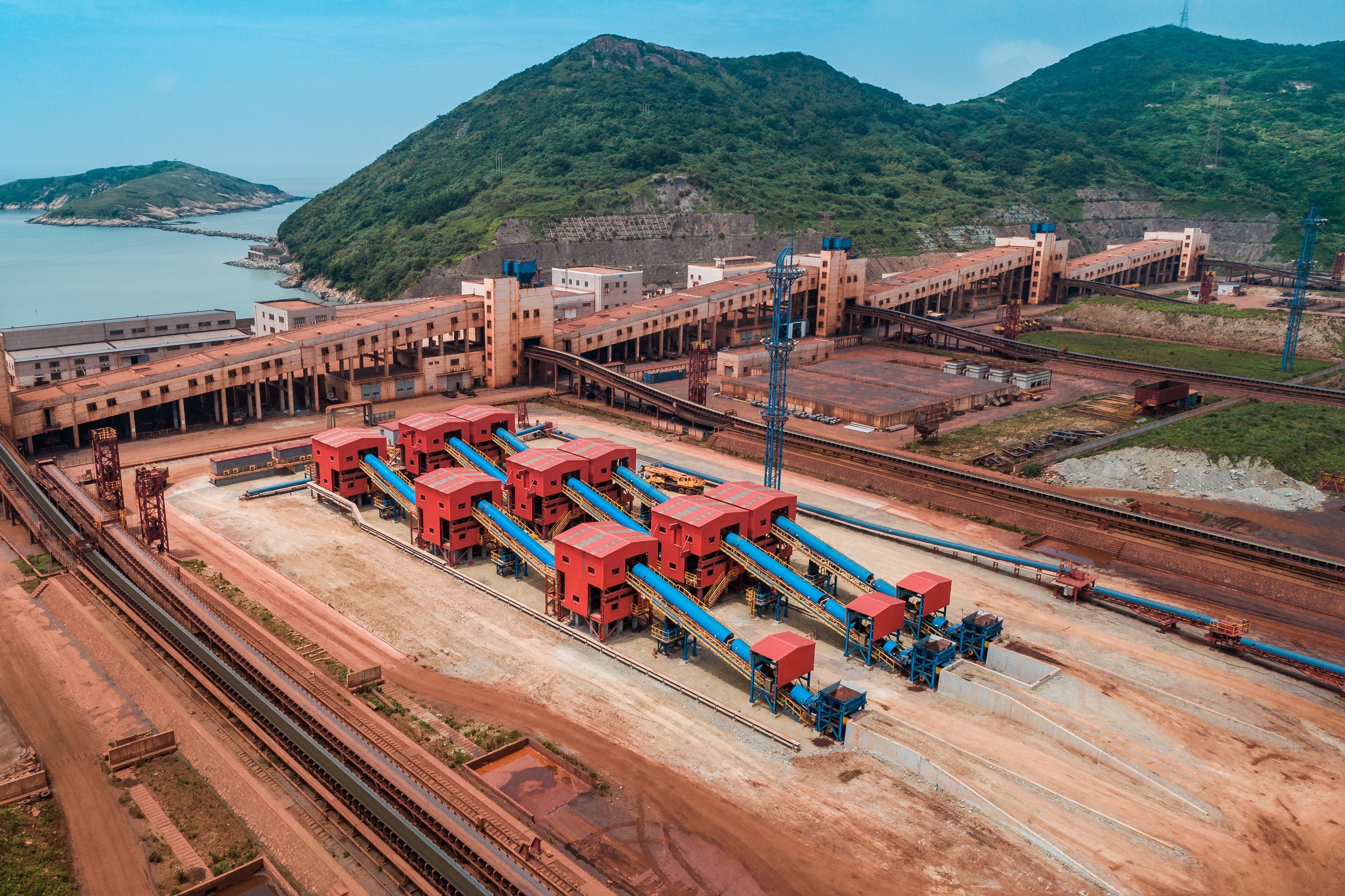 图为淡水河谷鼠浪湖磨矿中心现场。淡水河谷提供.jpg